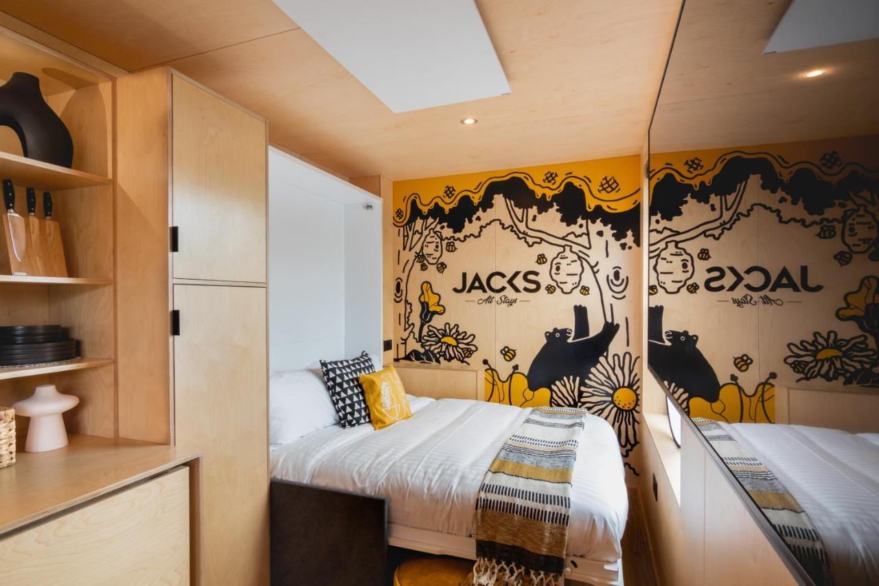 The Hive - Unique Hot Tub Cabin In Millport Eksteriør billede